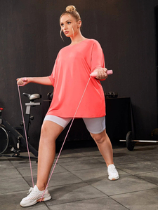 T-shirt de sport personnalisé pour femme, respirant et écologique, coupe ample pour le yoga et les activités sportives estivales - Product Image 6