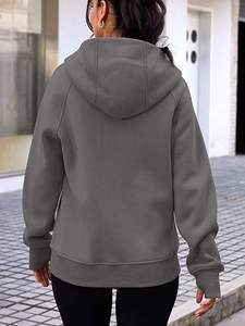 เสื้อฮู้ดซิปผู้หญิงคุณภาพสูง ผ้าฟลีซทรงโอเวอร์ไซส์ ป้องกันขนร่วง ระบายอากาศได้ดี โลโก้ด้านหน้า ผ้าฝ้าย 100% สกรีนลายตามสั่ง - Product Image 6