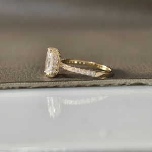 Anillo de Compromiso Aries Jewel con Diamante de Laboratorio de 2 Quilates, Corte Radiante, E VS1, Oro Amarillo de 14K, Certificado IGI, para Bodas y Aniversarios - Product Image 3