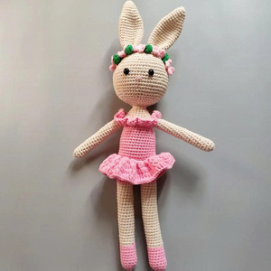 Muñeca de ganchillo ecológica y no tóxica, súper linda para niñas, juguete de conejo para niños, el más vendido en Vietnam. - Product Image 2