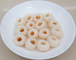 เวียดเดลต้า ลิ้นจี่กระป๋อง-1กก. อายุการเก็บรักษา 2 ปี สำหรับชาลิ้นจี่ เยลลี่ ของหวาน ไส้เค้ก และรับประทานได้โดยตรง บรรจุภัณฑ์แบบ OEM - Product Image 3