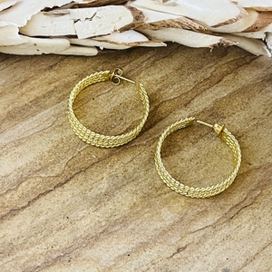 Nouvelle Arrivée Boucles d'Oreilles Créoles en Laiton Doré Torsadé pour Femme, Plaqué Or 18 carats, Bijoux Ethniques Chic en Métal Torsadé, Vente en Gros/OEM - Product Image 4