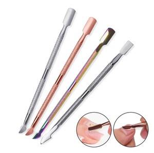 เครื่องมือดันหนังกำพร้าโลหะทนทานขอบสีเงิน พร้อมด้ามจับแบบมีลายเพื่อการทำความสะอาดและตกแต่งเล็บอย่างง่ายดาย - Product Image 6