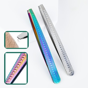 Pinzas de Cejas de Acero Inoxidable de Alta Precisión, Punta Puntiaguda Inclinada de 9.7cm, Estilo Moderno y Duradero para el Vello Facial - Product Image 6