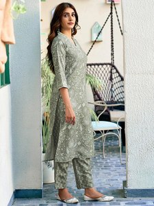 Conjunto de Salwar Kameez Tradicional para Mujer, en Rayón Elástico Bordado, con Dupatta, Cuello en V, Largo hasta el Tobillo, para Bodas Indias/Pakistaníes - Product Image 5
