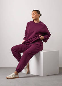 Ensemble de survêtement polaire uni personnalisé pour femme, deux pièces, pull à capuche et pantalon de jogging, vente en gros - Product Image 2