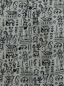 ชุดคุรตะพิมพ์ลายสีดำสำหรับเด็กผู้ชาย พร้อมกางเกงสีดำ ชุดพื้นเมืองทันสมัยสำหรับเด็ก สวมใส่สบาย เหมาะสำหรับงานเทศกาล ชุดแบบดั้งเดิม - Product Image 4