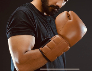 Gants de boxe en cuir avec fermeture à lacets pour adultes, équipement d'entraînement professionnel - Product Image 4