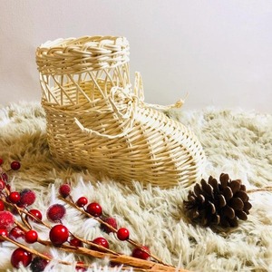 Ornement de chaussure de Noël en rotin naturel fait main, botte du Père Noël pour la décoration de l'arbre de Noël et la décoration des fêtes - Product Image 2