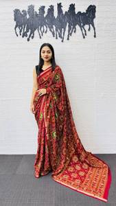 Sari de Algodón y Seda de Alta Calidad con Diseño Súper Popular, Elegante Trabajo de Espejo y Bordado Aari, Longitud 5.5 Metros - Product Image 2