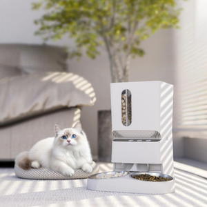 Mangeoire intelligente 5L pour animaux de compagnie avec télécommande Chargeur automatique en plastique de grande capacité Source d'alimentation - Product Image 6