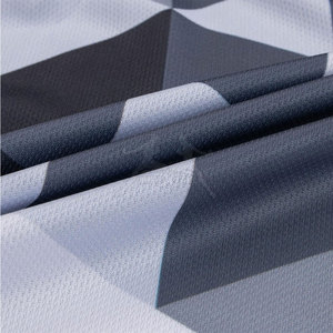 Maillot de cyclisme léger pour femme, doté d'un tissu à séchage rapide et adapté aux entraînements en extérieur - Product Image 4