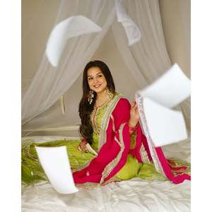 Conjunto de Top y Pantalones Plazzo con Dupatta para Fiesta, con Bordado, para Mujer - Product Image 1