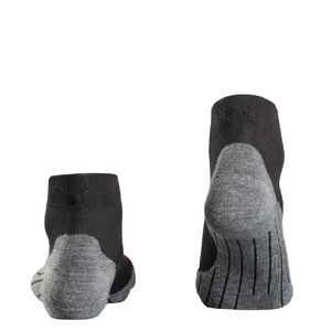 Chaussettes de sport athlétiques pour hommes, couleur unie, compression, personnalisables avec votre propre logo, pour le badminton, le cyclisme et la course à pied. - Product Image 6