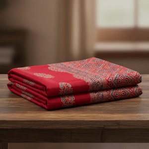 Sari de Algodón y Seda Tejido a Mano con Estampado Ajrakh, Teñido Natural, Ropa Étnica Tradicional para Mujer, Disponible para la Venta - Product Image 3