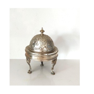 Cuenco grande de metal para dátiles, diseñado con acabado antiguo, perfecto para hoteles y servicios de catering. - Product Image 3