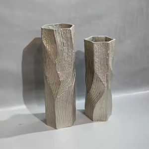 Azora Industries Vase à fleurs en fonte d'aluminium pour décoration intérieure moderne, style nickelé, design fait main - Product Image 2