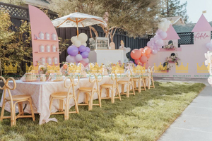 Sillas Infantiles de Ratán Hechas a Mano para Alquiler en Eventos, Bodas, Fiestas de Cumpleaños, Baby Shower, Decoración de Espacios para Fiestas Boho - Product Image 1