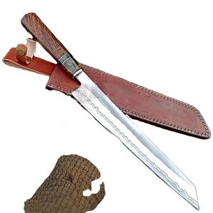 Couteau à filet en acier Damas Timber and Steel Enterprises pour la pêche, manche en bois, étui en cuir, lame droite à pointe clip - Product Image 1