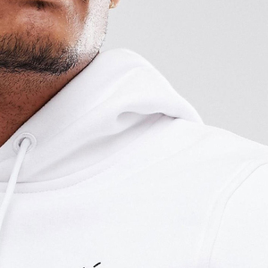 เสื้อฮู้ดดี้ผู้ชายแบบใหม่ ดีไซน์ขาดๆ ผ้าฝ้ายฟลีซ กันน้ำ โลโก้ด้านหน้า แฟชั่นสไตล์สตรีท ดีไซน์เรียบง่าย ระบายอากาศได้ดี - Product Image 3