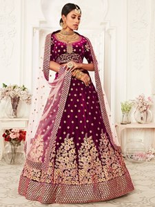 Vestido de Novia Princesa Morado de Georgette Bordado, Estilo A-Line Lehenga Choli, Cintura Imperio, Largo hasta el Tobillo, Conjunto Nupcial Reversible - Product Image 2