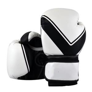 Gants de boxe en cuir PU personnalisables en gros avec évacuation de l'humidité et fermeture à lacets pour l'entraînement MMA et l'utilisation sur sac de frappe - Product Image 6
