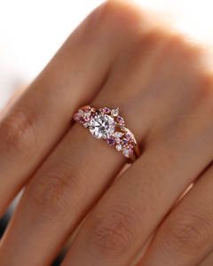 Anillos de Diamantes Cultivados en Laboratorio con Corte Brillante Redondo y Certificación IGI en Oro Blanco, Amarillo y Rosa de 14K y 18K para Compromiso y Boda - Product Image 2