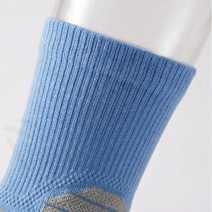 Blue Crew Athletic <b>Socks</b> With Geometric Pattern Breathable Spandex <b>Polyester</b> Basketball Sports <b>Socks</b> For Adults Summer - Product Image 4