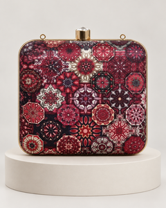 Bolso de Mano Cuadrado con Diseño Vintage y Pedrería, Forro de Satén, para Fiestas y Bodas - Product Image 1