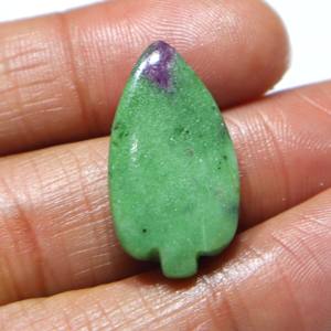 พลอยรูบี้โซไซต์แกะสลักทรงคาโบชอง พลอยรูบี้แกะสลักทำมือ ผิวเรียบ หินหลวม ขายส่ง สำหรับอัญมณีทำเครื่องประดับ - Product Image 3