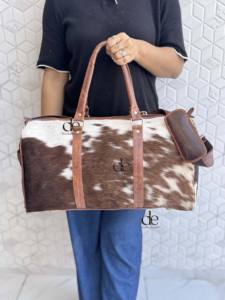 Nouveauté : Sac de voyage en cuir de vachette à poils, sac de voyage multi-usages, sac de voyage fait main en cuir de vachette à poils, sac unisexe - Product Image 3