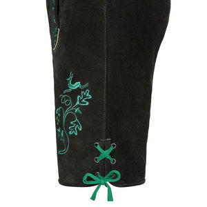 Shorts bavarois noirs pour hommes avec broderie verte, motif uni, taille haute, style décontracté, tissés et brodés à la main - Product Image 4