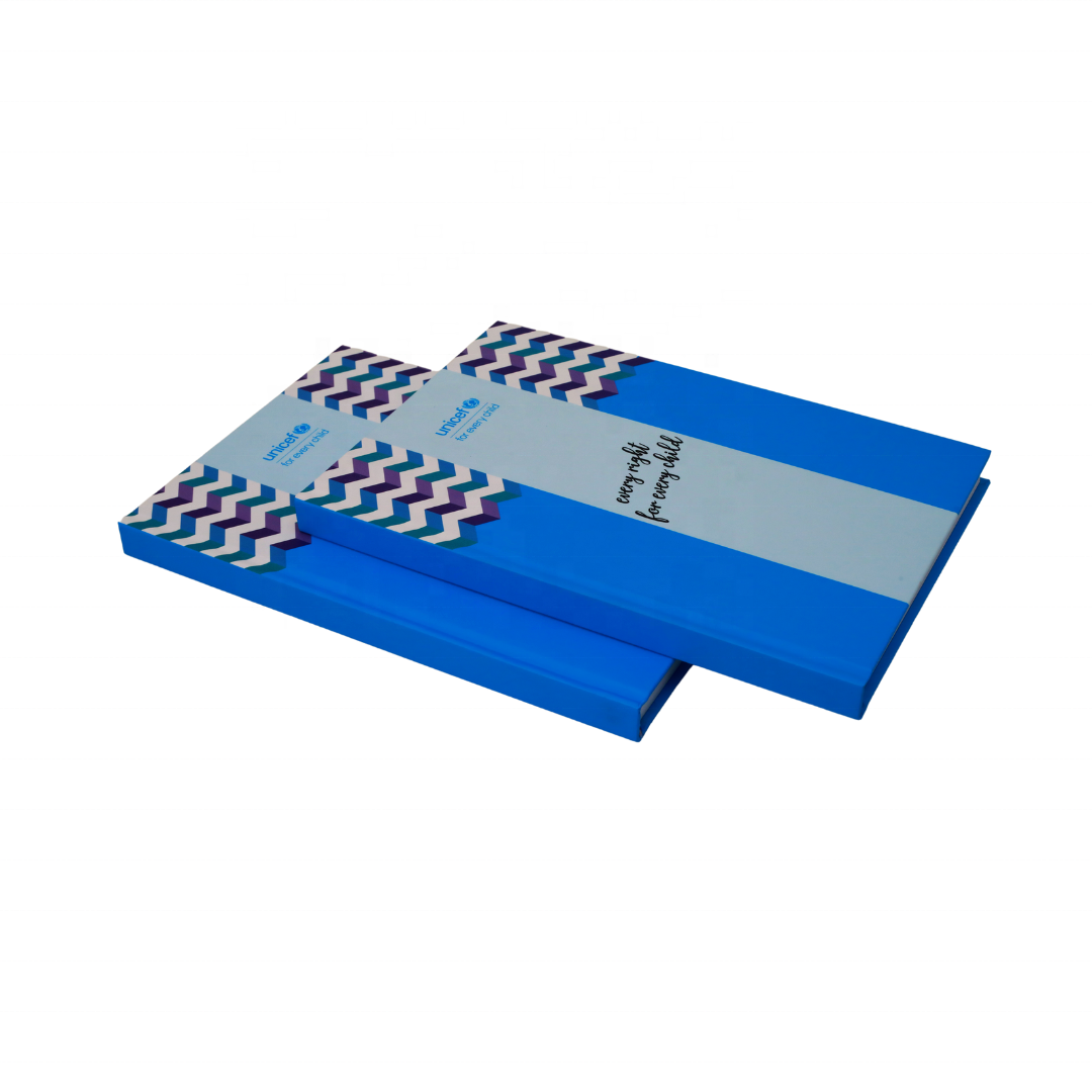 สีน้ำเงิน