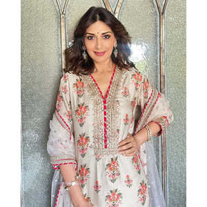 Magnifique robe de soirée avec un sharara et un dupatta élégants - Product Image 2