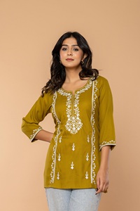 Top/Kurta de Algodón Bordado Color Mostaza para Mujer, Corte Regular, Largo Regular, Estilo Informal, Estilo India-Pakistán, Secado Rápido - Product Image 3