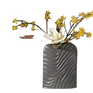 Florero de cerámica hecho a mano indio Enhabit Wave gris decoración del hogar oficina y Hotel diseño moderno elegante cerámica al por mayor - Product Image 1