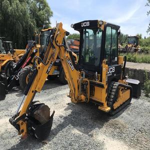 Chargeuse compacte sur chenilles JCB 1CXT d'occasion haut de gamme, moteur 49 CV, pompe hydraulique haute efficacité, chargeuse frontale, rétrocaveuse - Product Image 4