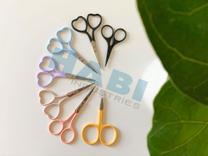 Ciseaux de beauté professionnels pour sourcils, lames droites en acier inoxydable, poignées en acier, pour nail art, fournisseur en gros de haute qualité - Product Image 5