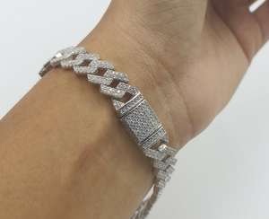 Pulsera Cubana con Incrustaciones de Diamantes Redondos de Moissanita para Unisex, Plata de Ley 925, Joyería Fina, Regalo para Parejas - Product Image 1