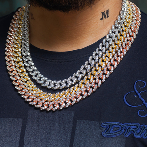 สร้อยคอแบบ Cuban Link ชุบทอง 14k พรีเมียมสำหรับผู้ชาย ประดับเพชรทรงเหลี่ยมเจียระไนแบบ Brilliant Cut ระยิบระยับ สวยงามทันสมัย - Product Image 4