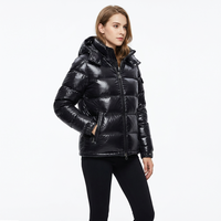 Manteau d'hiver pour homme, noir, à capuche, rembourré, imperméable, fermeture éclair, vêtement d'extérieur décontracté, coupe classique, couleur unie, en polyester