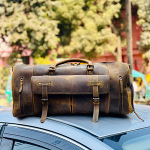 กระเป๋าเดินทางหนังแท้คลาสสิกสำหรับผู้ชายและผู้หญิง ขนาดใหญ่ จุของได้เยอะ เหมาะสำหรับทริปสั้นๆ ออกกำลังกาย เดินทางเพื่อธุรกิจ ใส่เสื้อผ้าได้ - Product Image 1