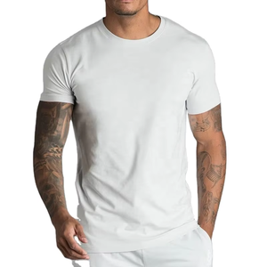 Camiseta Unisex de Manga Corta 100% Algodón, Tallas Grandes, con Logotipo Personalizado Impreso, Cuello Redondo, Blanca o Negra, Venta al Por Mayor - Product Image 2