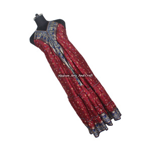 Nuevo Saree / Sari / Shari, Ropa India y Pakistaní, Estilo Hippie, Boho, Nuevo Saree de Seda Vintage con Diseño Multicolor - Product Image 6