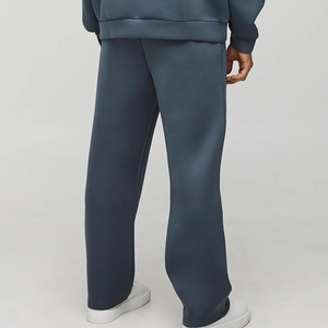 Ensemble de survêtement décontracté avec capuche et manches longues, design de haute qualité à prix abordable, personnalisable avec logo et pantalon large - Product Image 6
