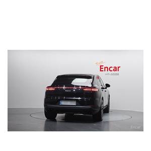 Porsche Cayenne 3.0 Coupé 2024, 55,977 km, Volante a la Izquierda, Caja de Cambios Automática, Asientos de Cuero con Cámara Trasera - Product Image 4