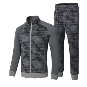 Survêtement camouflage pour homme, manches longues, col montant, fermeture éclair, poches latérales, coupe classique, style sportif automne, 100 % polyester - Product Image 1