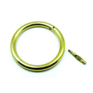 Anneau de nez de taureau en laiton de 3 pouces avec vis, instruments vétérinaires pour bovins, ferme d'élevage, anneaux de taureau en cuivre - Prix de gros - Product Image 6