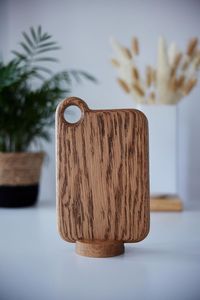 เขียงไม้ธรรมชาติขายส่ง เขียงไม้รูปทรงสี่เหลี่ยมผืนผ้าพร้อมหูจับ ลายไม้ธรรมชาติ สำหรับใช้ในครัว - Product Image 6