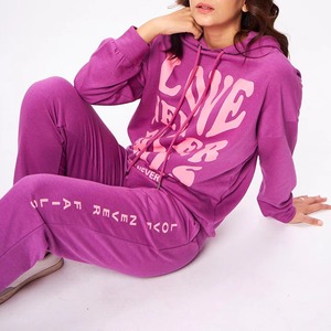 Vente en gros de survêtements décontractés unisexes pour hommes en polyester 100% pour l'hiver, sweat-shirts respirants, logo personnalisé, sweats à capuche de haute qualité - Product Image 1